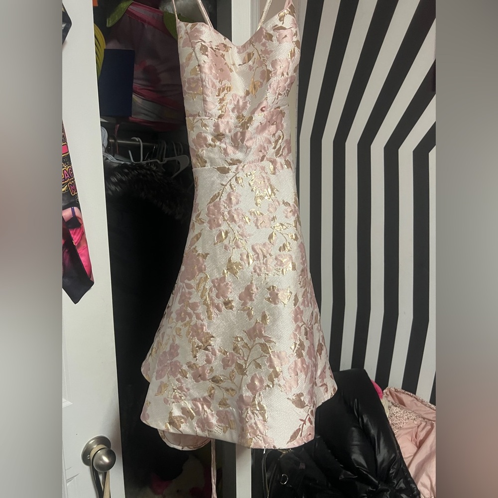 Floral print pink dress
